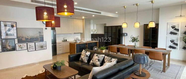 Best Deal Dijual Apartemen Izzara 3BR Sz 199m2ada Balkon, Private Lift  1