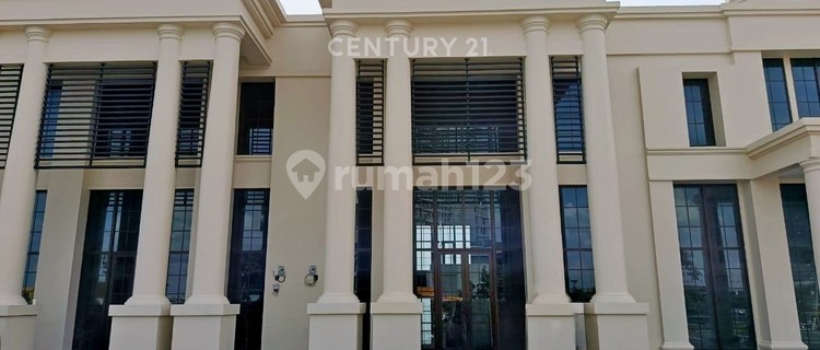 Ready-to-Occupy Shophouse in the Citraland City CPI Sunset Quay Area 1