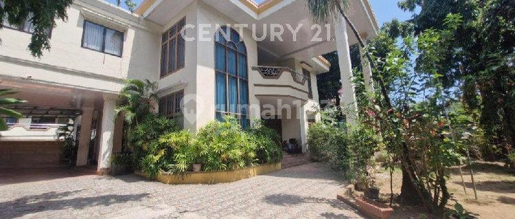 Rumah Mewah dan Luas di Jalan Hertasning Dekat Pettarani Makassar 1