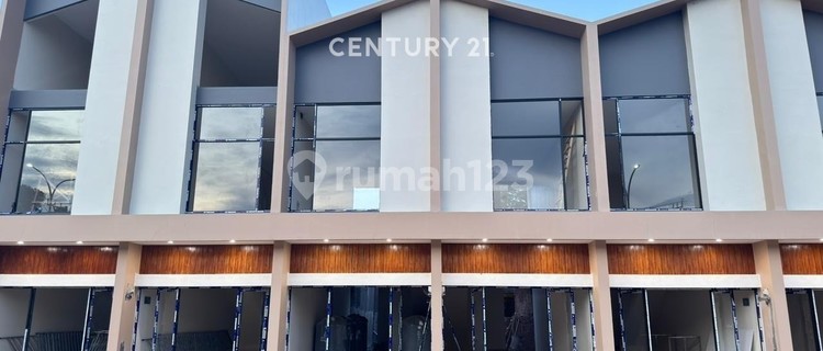 Strategic and Ready-to-Occupy Shop House Near Virginia Park Airport 1