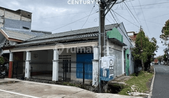 Rumah Strategis Toddopuli Raya Perumahan Puri Taman Sari 1