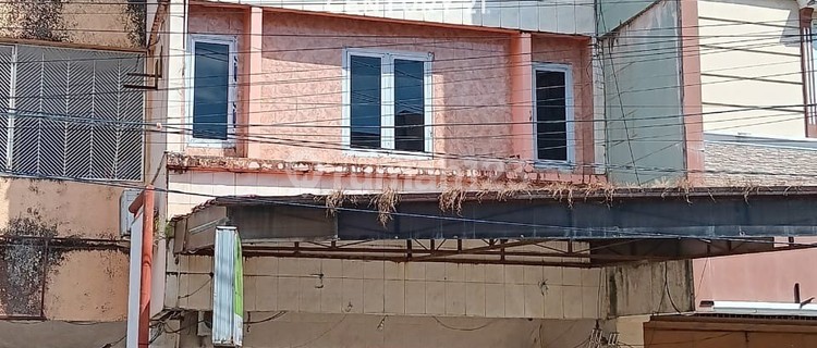 Strategic and Ready-to-Occupy Shop House on Old Camel Road 1