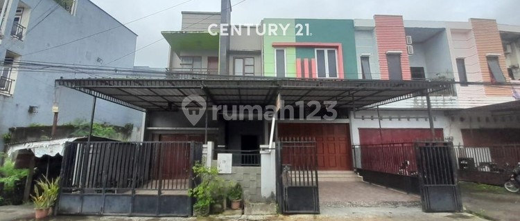 Strategic and Ready-to-Occupy Boarding House on Jalan Toddopuli 10 1