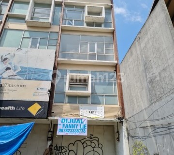 Two-way Mainroad Shop House in Pelajar Pejuang, Bandung 1
