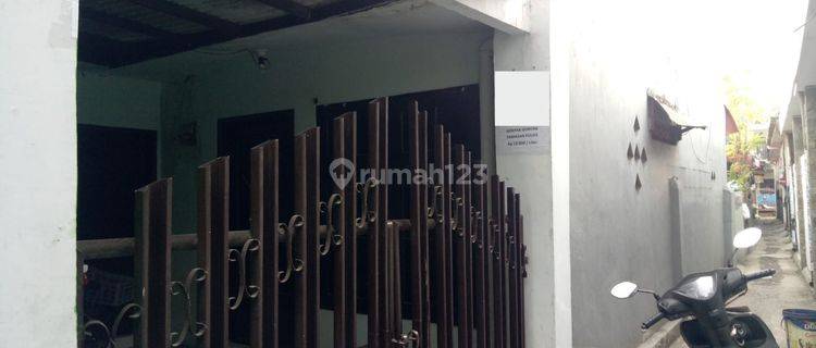 Rumah 2 Lantai Butuh Renovasi SHM di Jalan Petemon, Surabaya 1