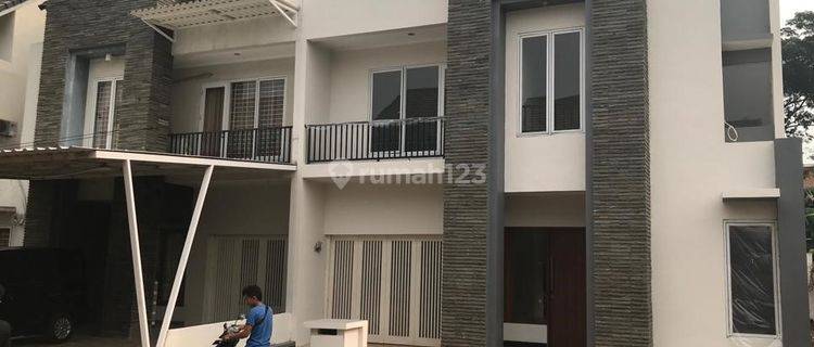 Rumah 2 Lantai Bagus Sertifikat Hak Milik di Cipondoh, Tangerang 1