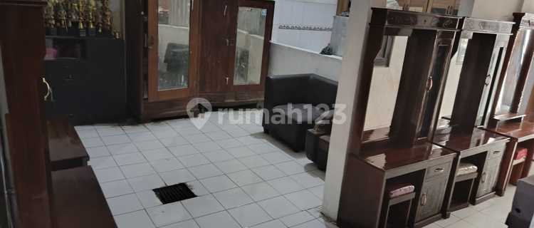 Cheap Shop Houses on the Provincial Highway Side in Brebes City 1