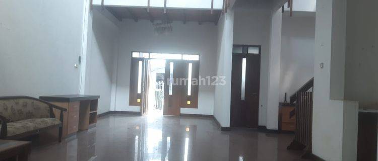 Rumah Luas 2 Lantai Di Jalan Godean Km 1 Dalam Ringroad Jogja 1