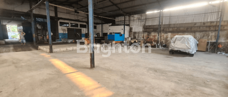 GEDUNG EX WORKSHOP GROGOL 4 LANTAI + ROOFTOP DEKAT TOL 1