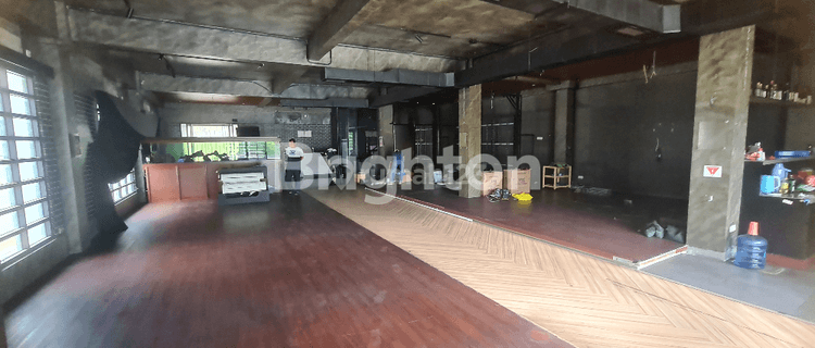 RUMAH EX KANTOR 2 LANTAI + BASEMENT EX KANTOR KEBAYORAN BARU PARKIR LUAS STRATEGIS SIAP HUNI 1