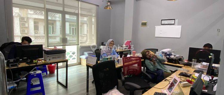 Ruko Permata Senayan 4 Lantai Semi Furnished Ex Klinik Siap Huni 1