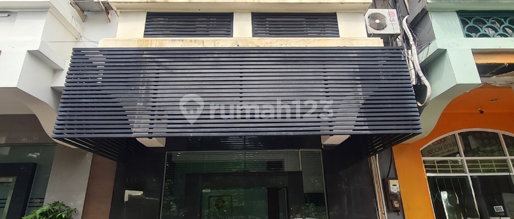 PERMATA SENAYAN 4-STOREY SHOPHOUSE FURNISHED EX-OFFICE ROAD-FACE READY TO OCCUPY 1