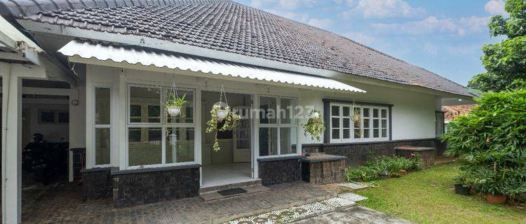 RUMAH KLASIK PAKUBUWONO STRATEGIS BISA UNTUK KANTOR SEKOLAH RUMAH TINGGAL SIAP HUNI 1