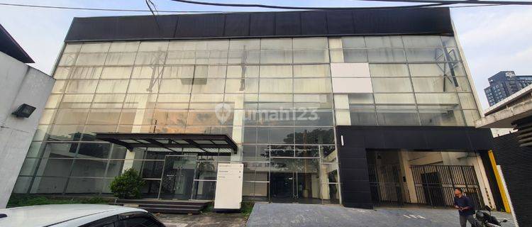 GEDUNG SHOWROOM MOBIL BARU BSD SERPONG TANGERANG SIAP HUNI 1