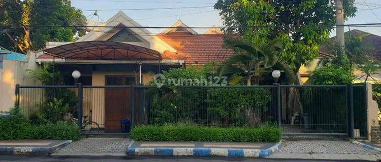 Rumah Strategis Di Pusat Kota Alun Alun Lumajang 1