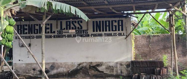 Tanah Dan Bangunan Di Depan Puskesmas Nogosari Lumajang 1