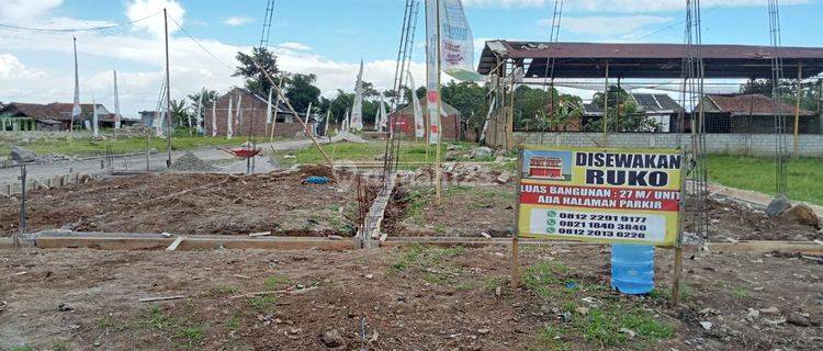 Disewakan Ruko Luas 27 Meter di Pinggir Jalan Daerah Rancatungku 1