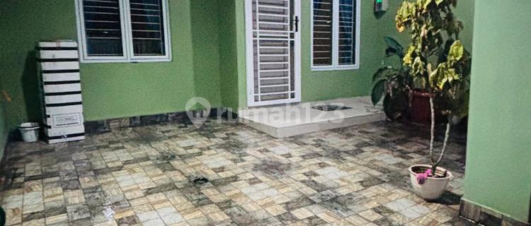 Rumah Disewa 2 Lantai Rapi Siap Huni di Serpong Regency Melati Mas 1