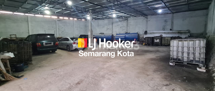 Warehouse in the Untung Suropati Area 1
