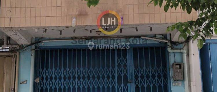 Ruko bagus di jalan Beteng 1