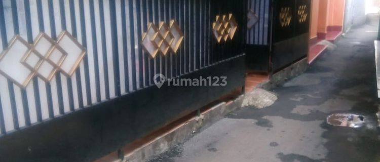 Rumah Kontrakan Bagus Unfurnished SHM di Margonda, Depok 1