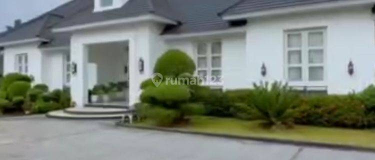 Rumah villa Dengan Lahan Luas View Gunung Siap Huni Sentul Bogor 1