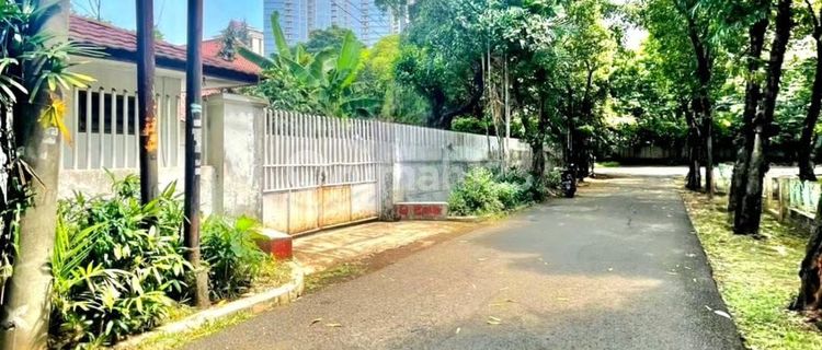 Kebayoran Baru Rumah Lama Hitung Tanah Lokasi Strategis  1