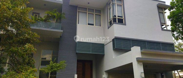 Rumah mewah desain modern di telaga golf bsd 1