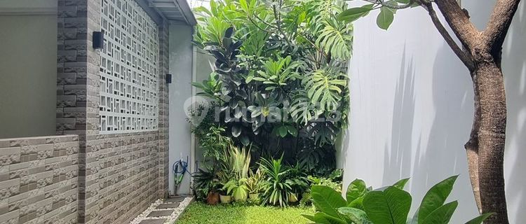 Nice Semi Furnished House PPJB BSD The Savia, Tangerang 1