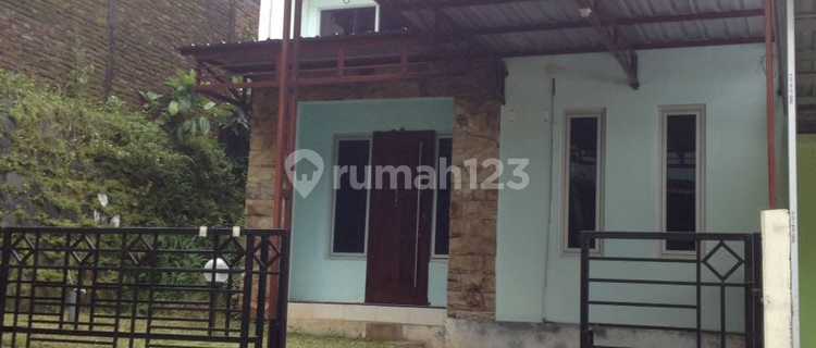 Rumah Mulawarman Selatan Undip Banyumanik Semarang 1