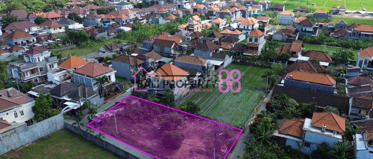 Selling land in Gatot Subroto Timur LT 977 m2 1