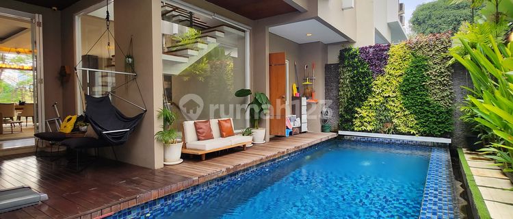 Rumah cantik design modern dlm town house di area kemang Jakarta selatan 1