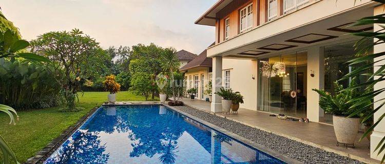 Villa Atmosphere House di Veteran Jaksel, Jakarta Selatan 700 M SHM 1