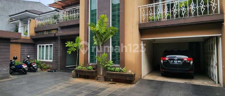 For sale   Mayestik Gandaria Area House  Kebayoran Baru  South Jakarta. 1