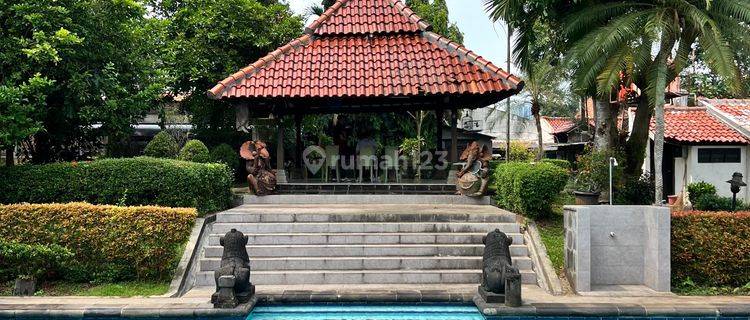 Rumah Nuansa Villa Ditengah Kota Kemang Cipete Jakarta Selatan 1