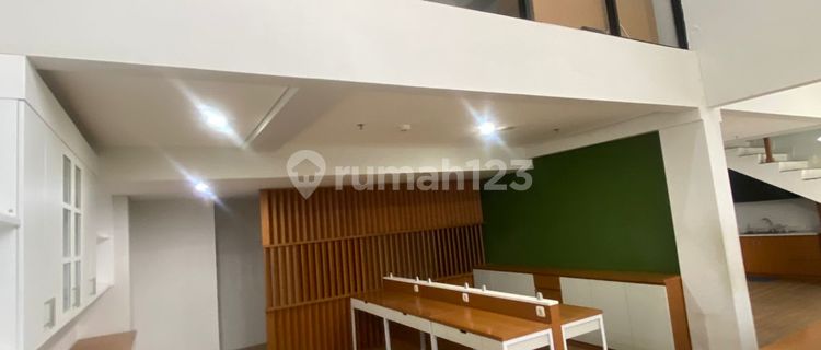 Office unit combine  201 sqm SOHO Pancoran disewakan,  FULLY FURNISHED bagus siap pakai 1