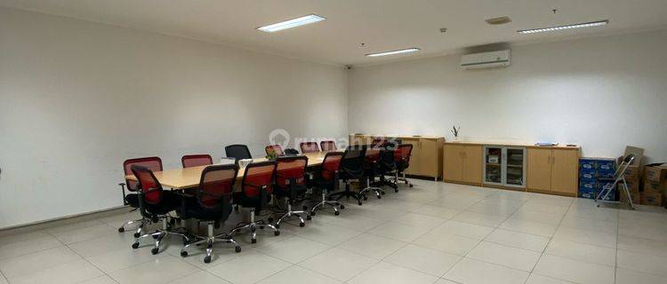 Office Fitted di Permata Hijau Suites 1