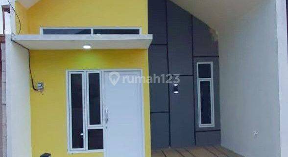 Rumah Baru Depok Akses Jalan Luas Dekat ke Pintu Tol Sawangan 1