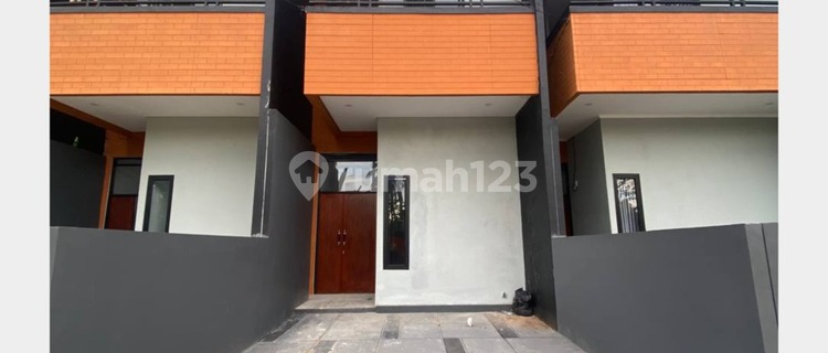 Modern New Home, 5 Minutes Access to Pondok Rajeg Station 1