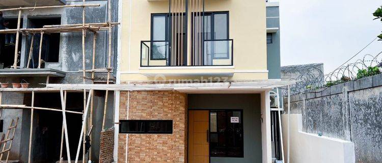 Rumah Murah 2 Lantai di Area Grand Depok City, Depok 1
