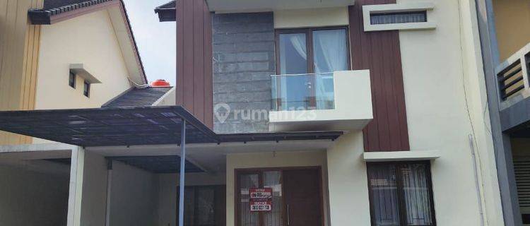 Disewakan rumah furnish bangunan siap huni cluster foresta BSD  1