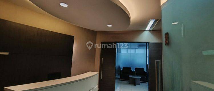 Gedung Kantor Lb 2.269 M2 Ada Lift & Basement Di Saharjo, Jaksel 1