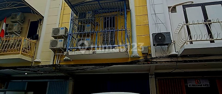 Strategic Ruko Klampis Near Raya Merr and Hokky 1