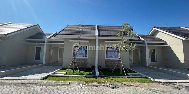 Disewakan Rumah Millenial New Gem City Akr Blok G, Gresik 2 Unit Jejer  1