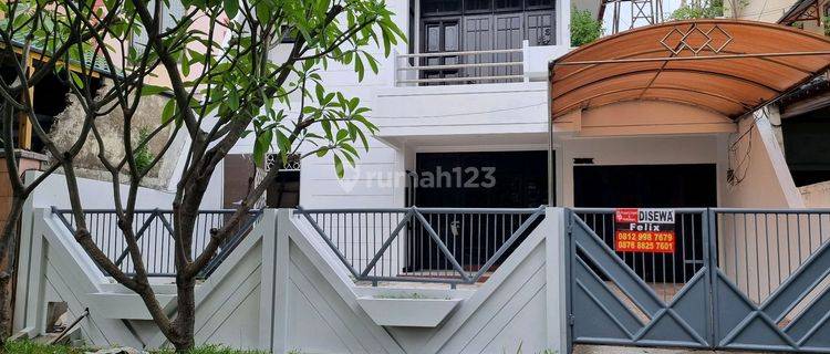 Rumah Bagus 2 Lantai Siap Huni Di Puri Indah ...  1