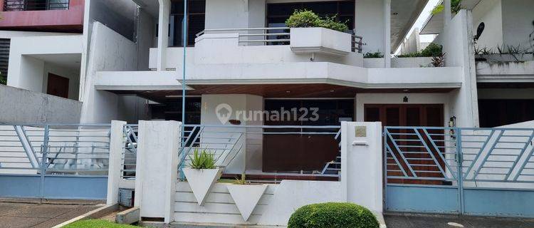 Rumah bagus siap huni di intercon dengan harga murah 1