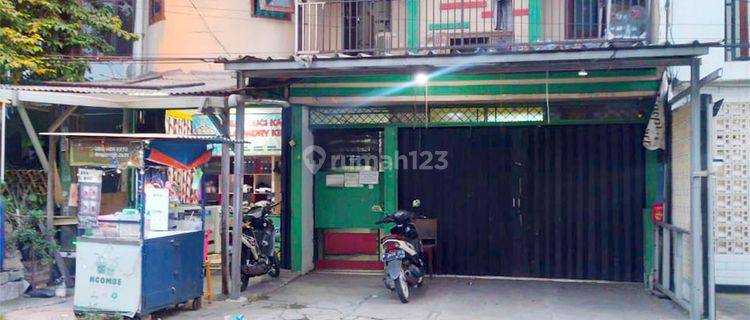 Dijual Rumah Kost Dengan Kios di Villa Mutiara Cikarang Selatan 1