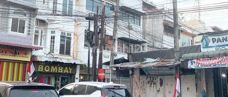 Ruko Jalan Cik Ditiro Dekat Sun Plaza 1