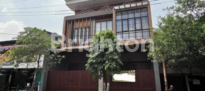 Ruko di nol jalan raya, cocok untuk usaha. 1