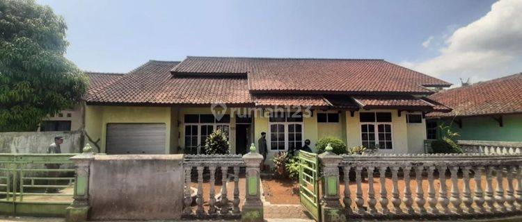 Rumah Terawat Di Pangaduan Heubeul Sumedang Utata 1